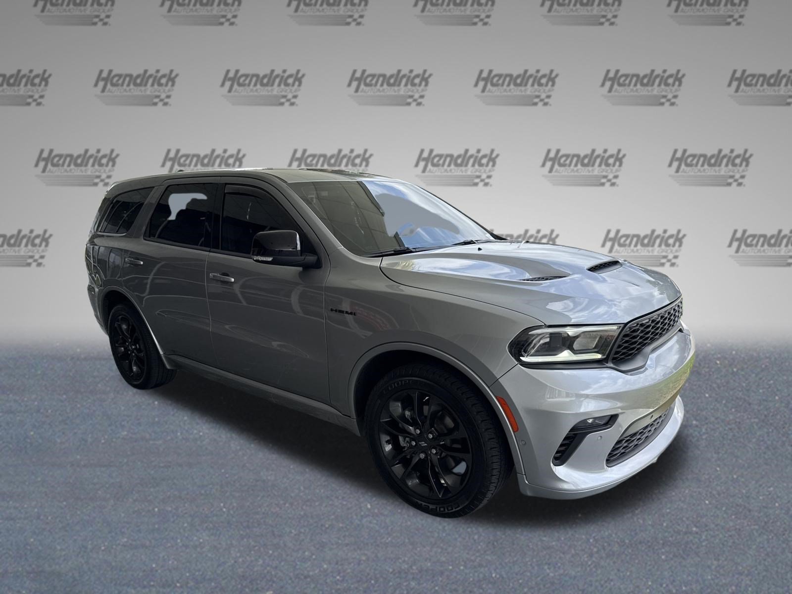 Used 2021 Dodge Durango R/T w/ Blacktop Package RWD image 2