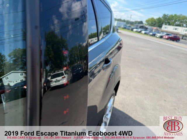 Used 2019 Ford Escape Titanium AWD/4WD image 10