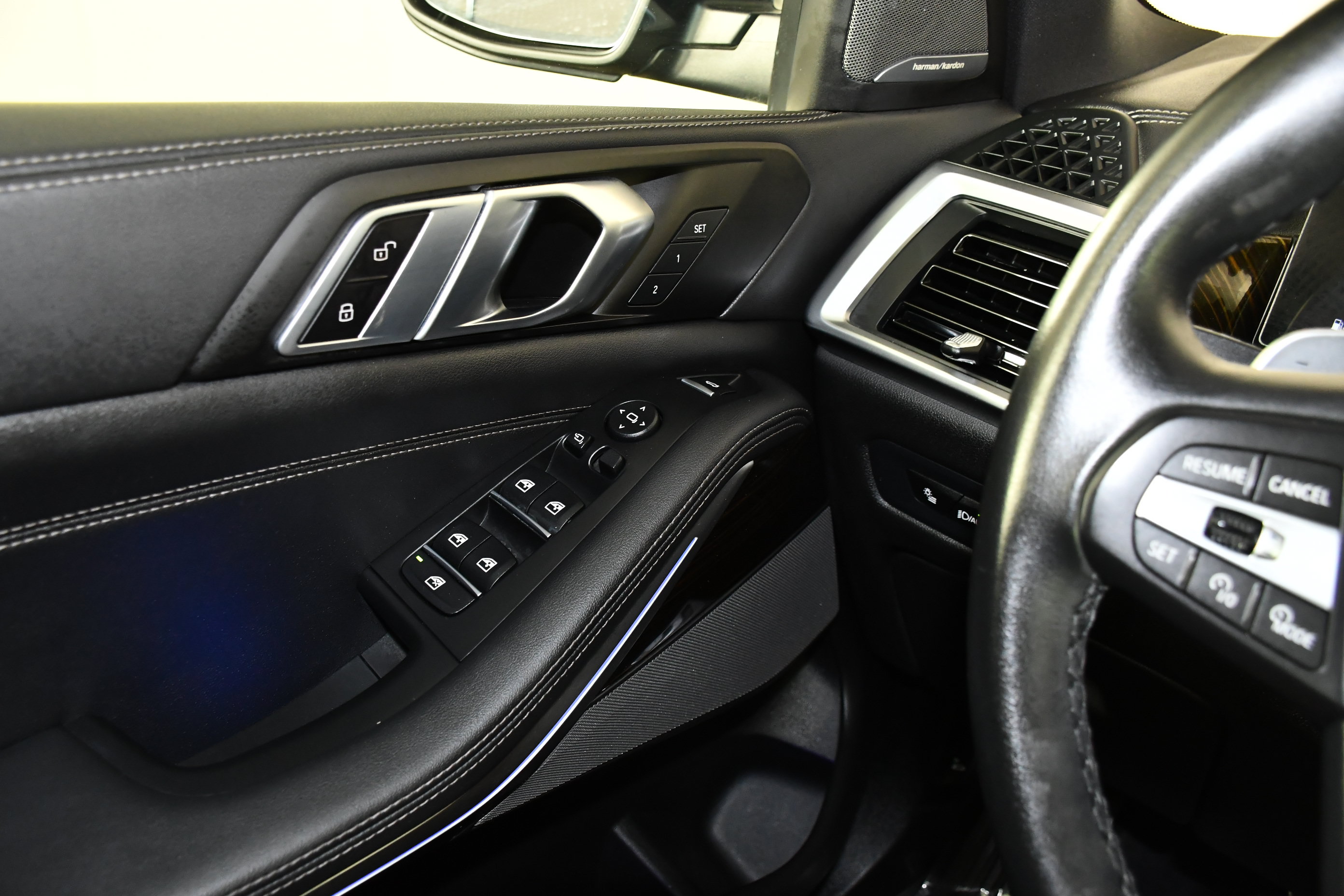 Used 2026 BMW X5 xDrive40i AWD/4WD image 30