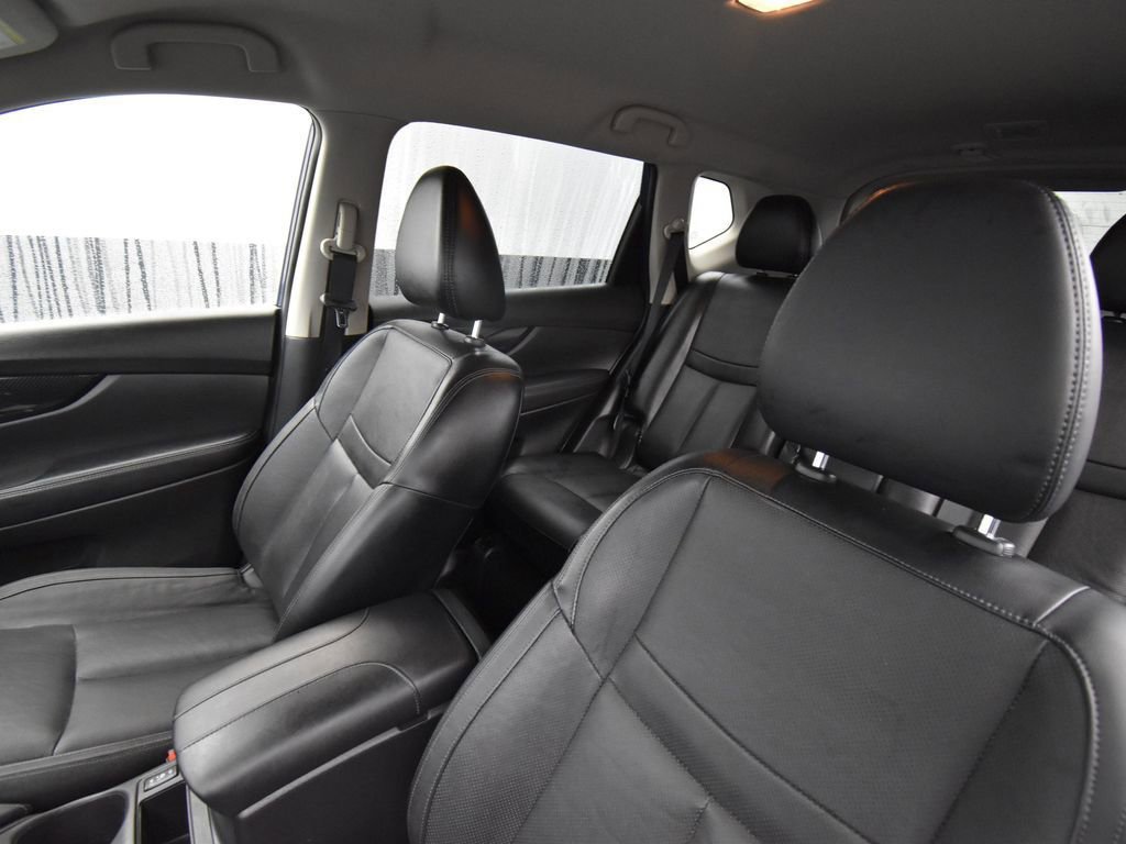 Used 2018 Nissan Rogue SL image 14