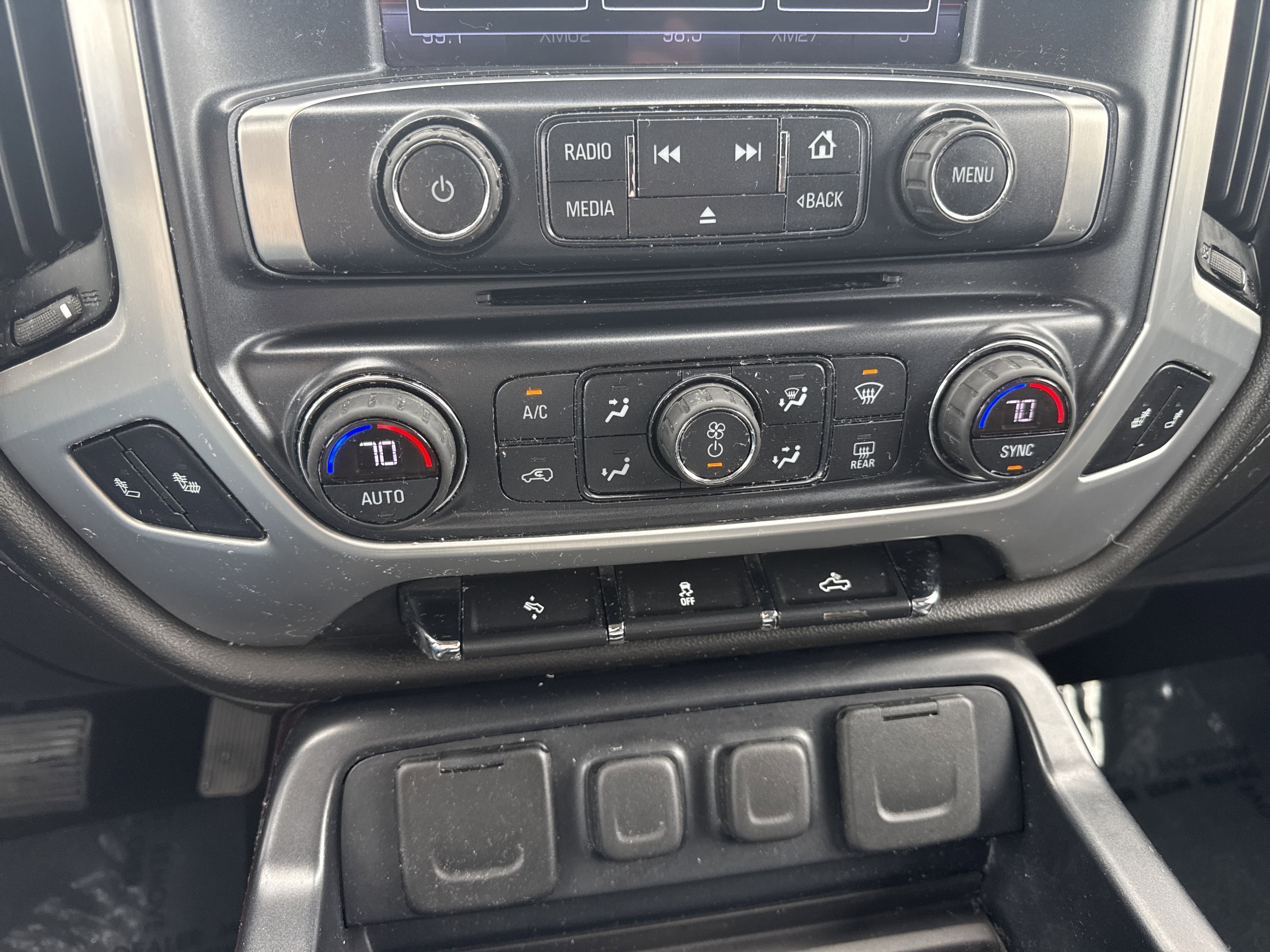 Used 2016 GMC Sierra 3500 SLT AWD/4WD image 19
