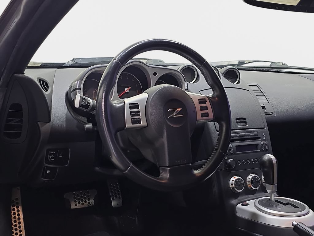 Used 2008 Nissan 350Z Enthusiast RWD image 16