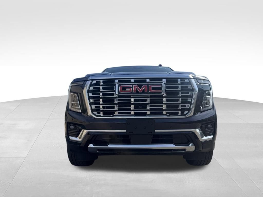 Used 2025 GMC Yukon Denali w/ Denali Reserve Package image 4