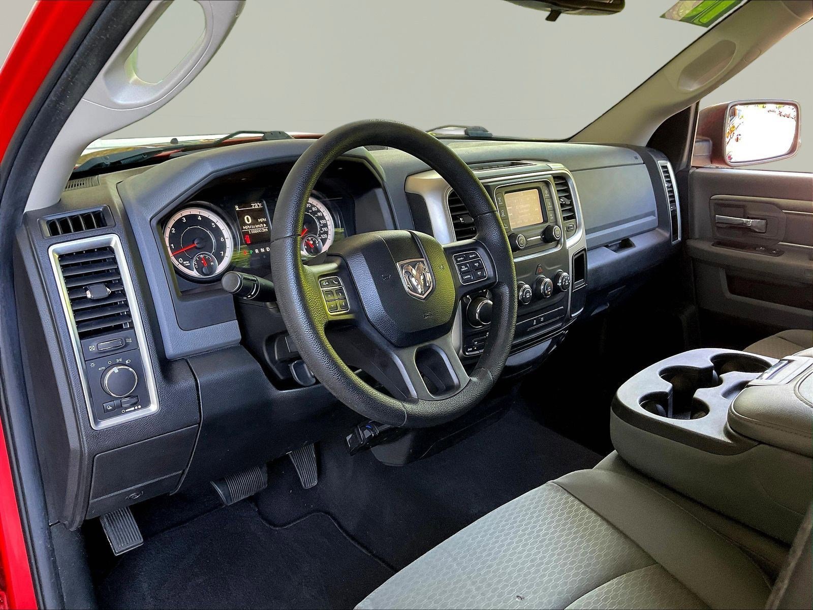Used 2016 RAM 1500 Classic SLT AWD/4WD image 16