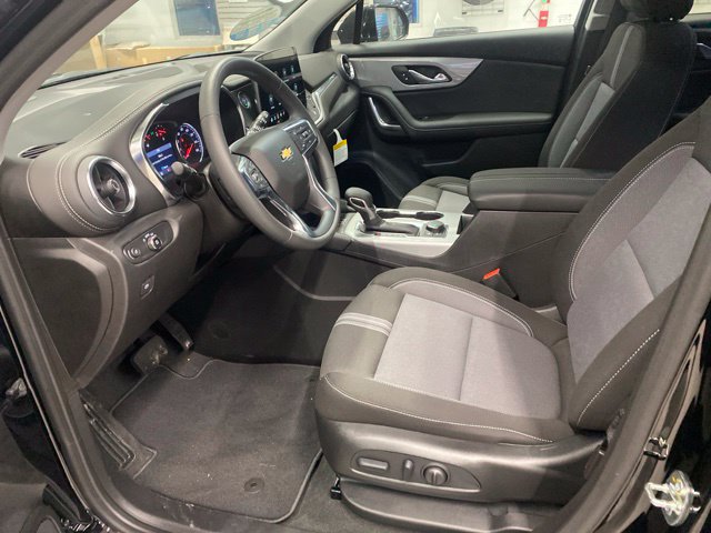 New 2026 Chevrolet Blazer LT w/ Convenience Package AWD/4WD image 25