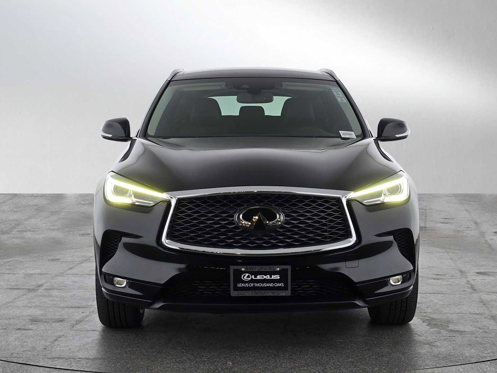 Used 2020 INFINITI QX50 Luxe image 2
