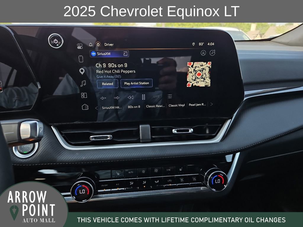 Used 2025 Chevrolet Equinox LT w/ Convenience Package II FWD image 25