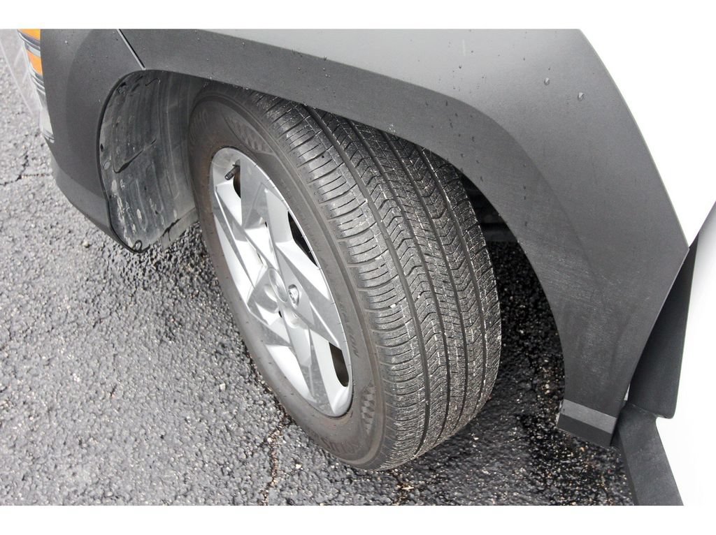 Used 2026 Hyundai Kona SE FWD image 34