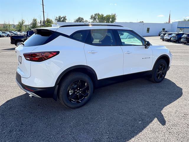 New 2026 Chevrolet Blazer LT w/ Convenience Package AWD/4WD image 6