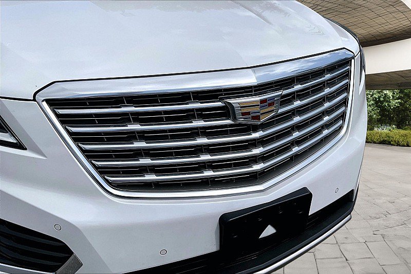 Used 2019 Cadillac XT5 Platinum AWD/4WD image 24
