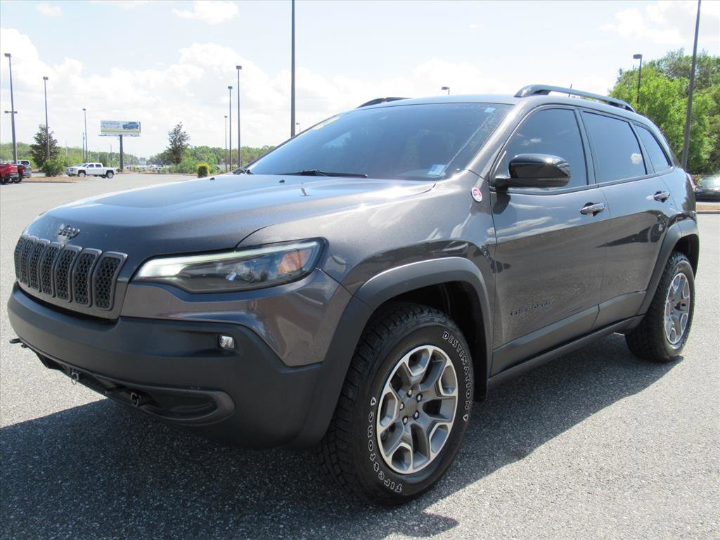 Used 2022 Jeep Cherokee Trailhawk w/ Premium Leather Package AWD/4WD image 3