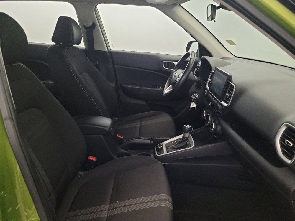 Used 2020 Hyundai Venue SEL w/ Convenience Package FWD image 21
