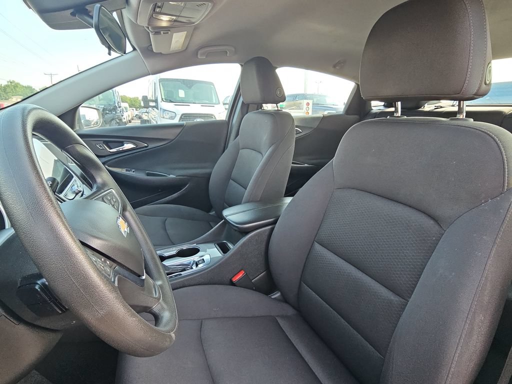 Used 2024 Chevrolet Malibu LT FWD image 14