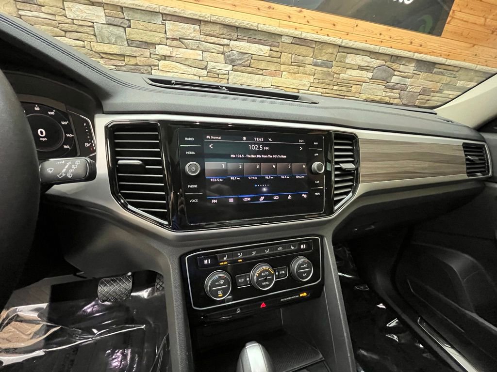 Used 2022 Volkswagen Atlas SEL image 22
