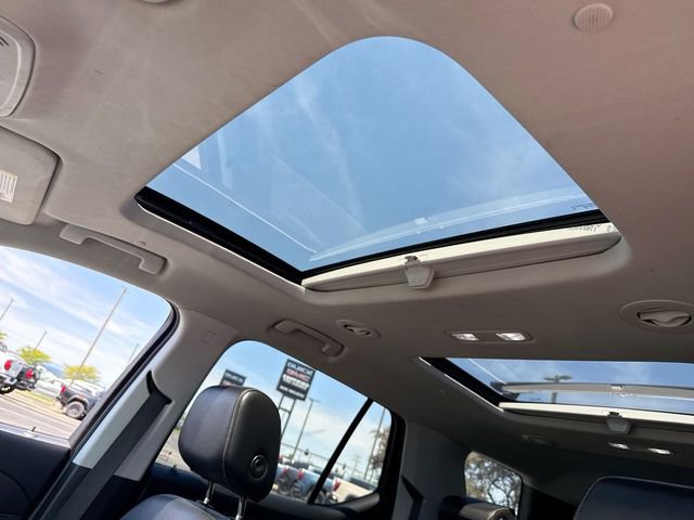 Used 2018 Chevrolet Traverse Premier w/ LPO, 'HIT The Road' Package AWD/4WD image 22