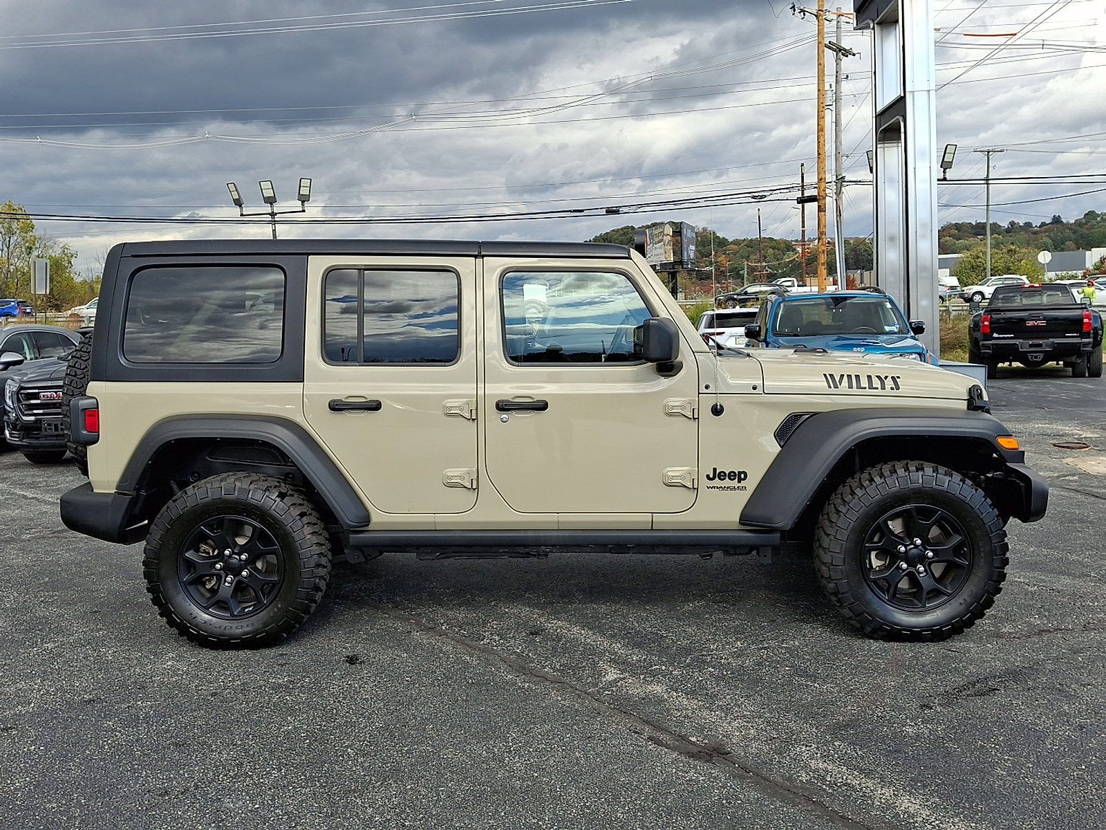 Used 2022 Jeep Wrangler Unlimited Sport image 8