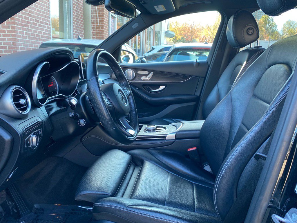 Used 2018 Mercedes-Benz GLC 300 4MATIC image 13