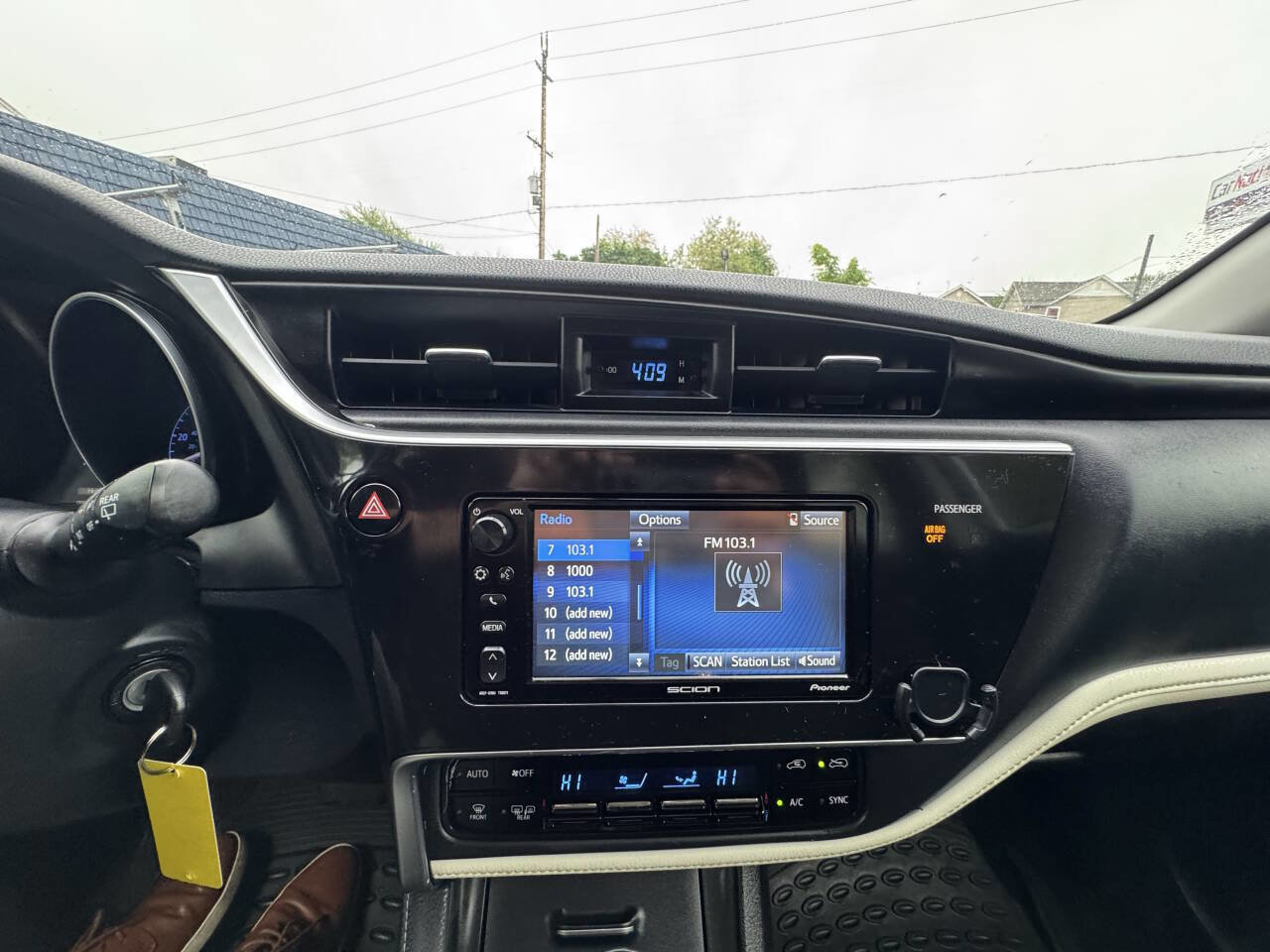 Used 2016 Scion iM Base 4dr Hatchback CVT image 45