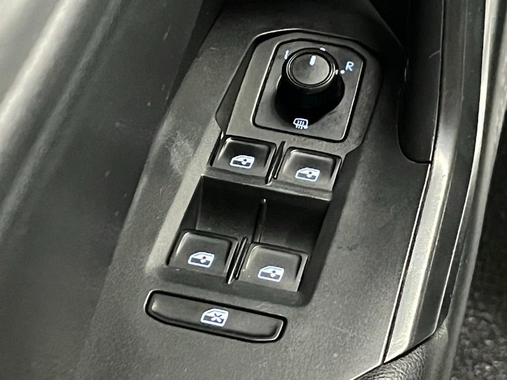 Used 2019 Volkswagen Jetta S w/ Driver Assistance Package FWD image 13