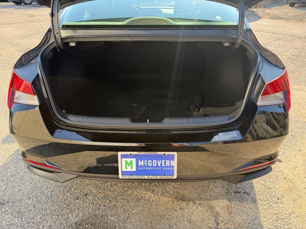 Certified 2023 Hyundai Elantra SEL image 5