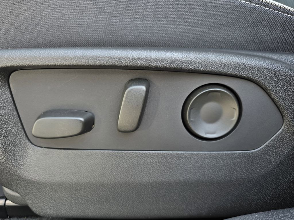 Certified 2024 Buick Envision Sport Touring AWD/4WD image 26