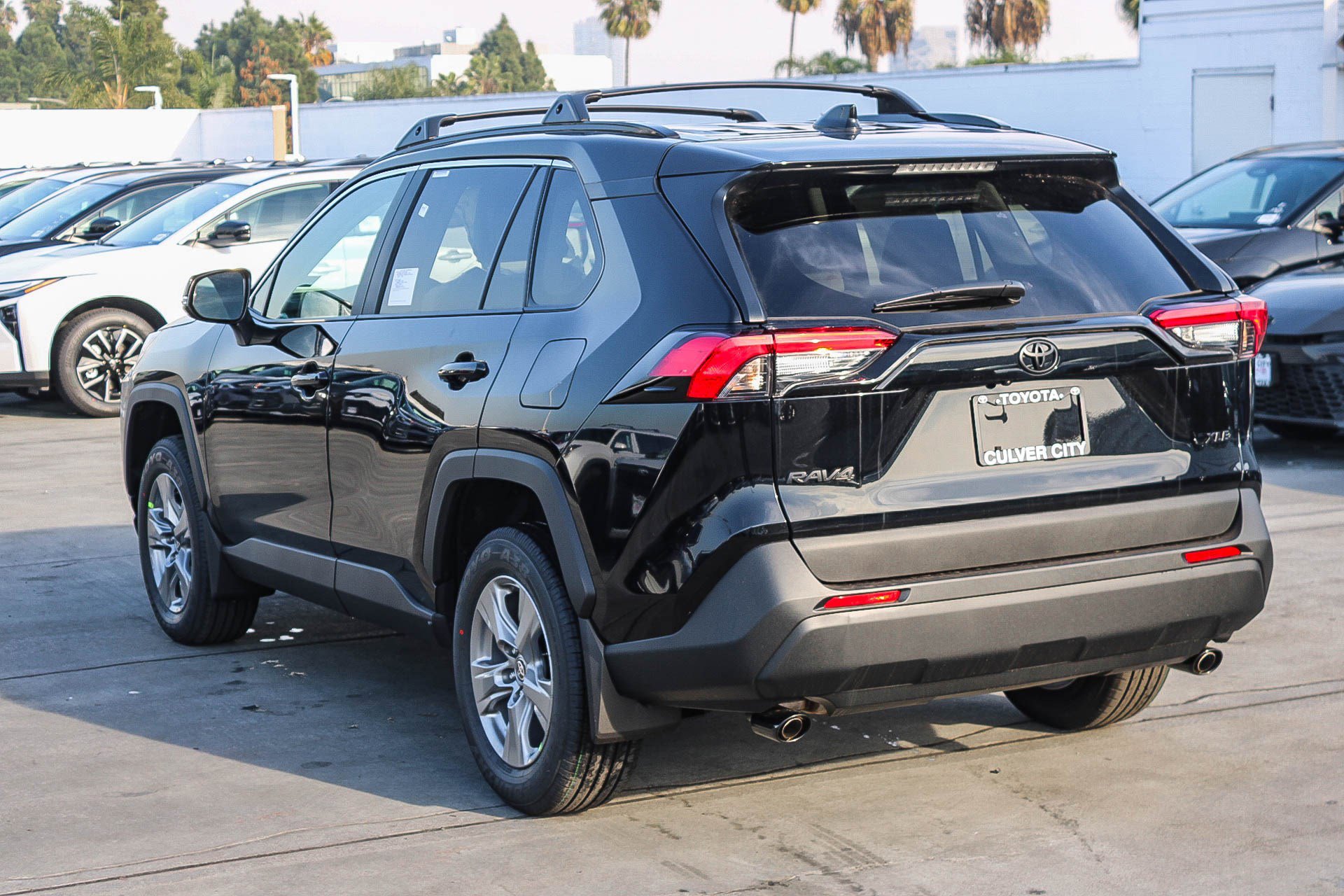 New 2025 Toyota RAV4 XLE image 7