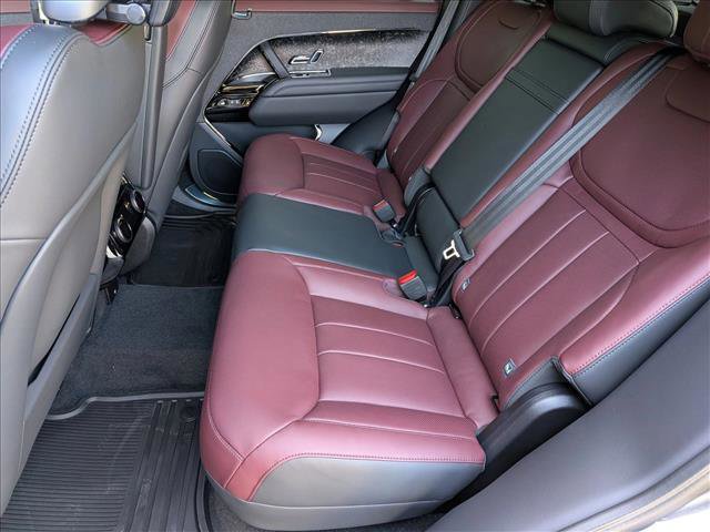 New 2026 Land Rover Range Rover Sport Dynamic SE image 15