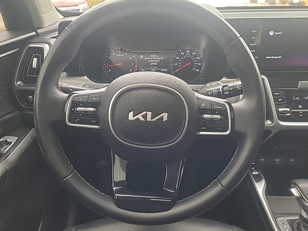 Certified 2022 Kia Sorento S w/ Panoramic Sunroof Package FWD image 17