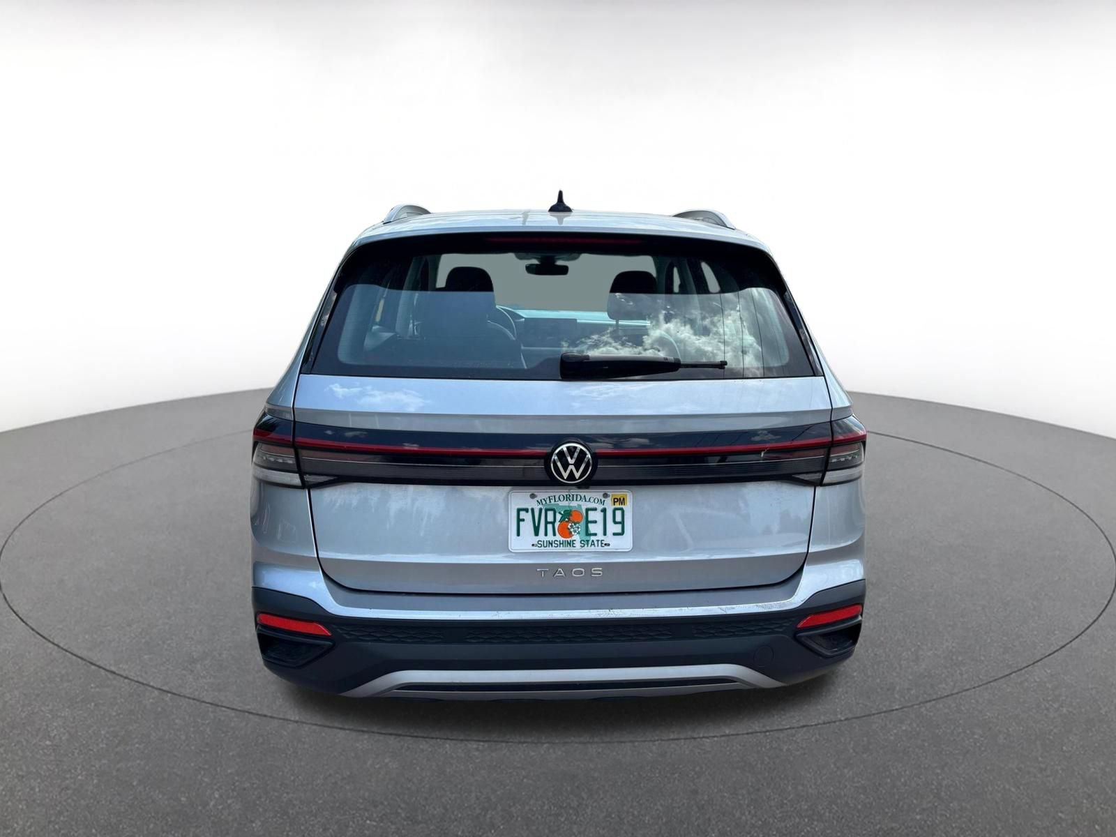 Used 2025 Volkswagen Taos S FWD image 6