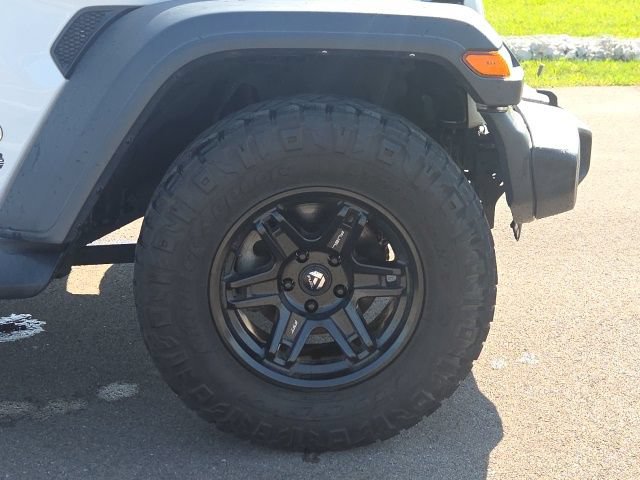 Used 2018 Jeep Wrangler Unlimited Sport S AWD/4WD image 4