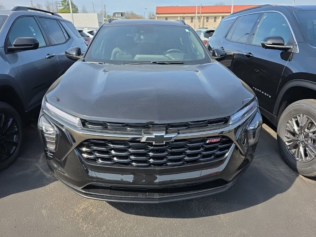 New 2026 Chevrolet Trax RS w/ Sunroof Package image 2
