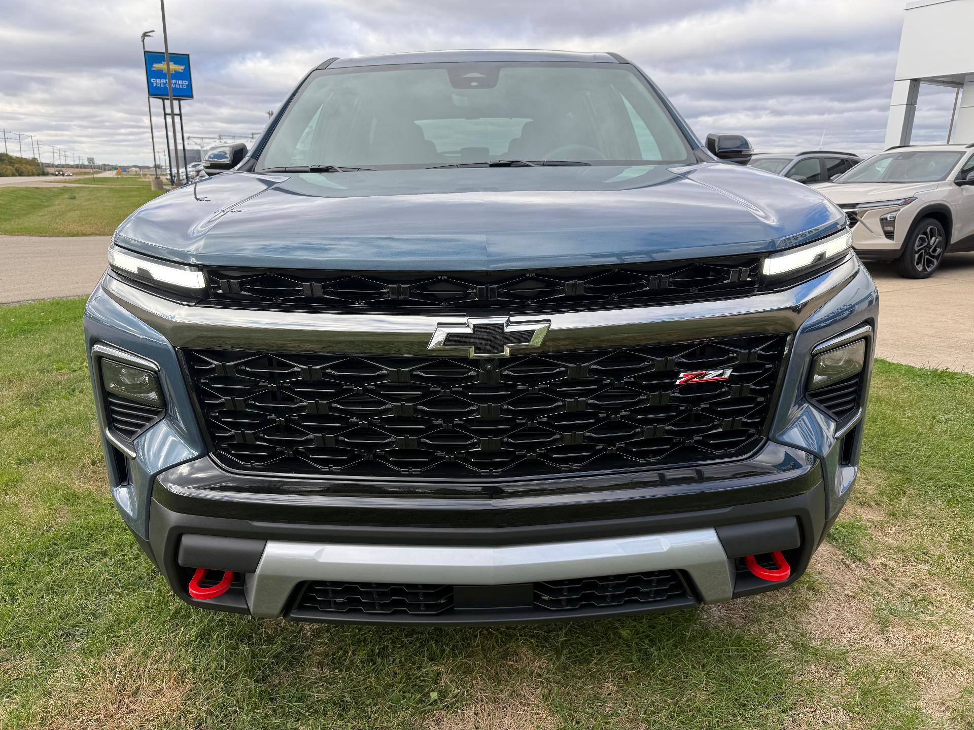 New 2026 Chevrolet Traverse Z71 image 2