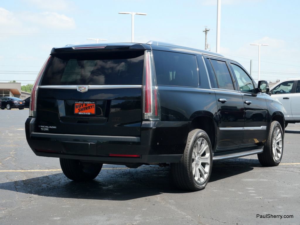 Used 2019 Cadillac Escalade ESV image 11