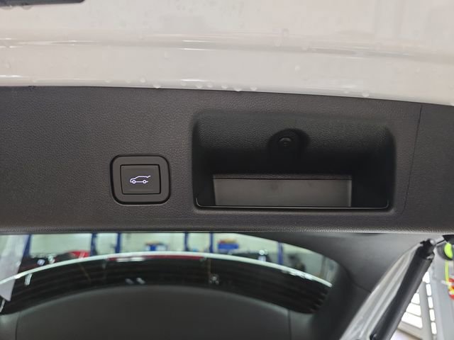 New 2026 Chevrolet Equinox EV LT image 14