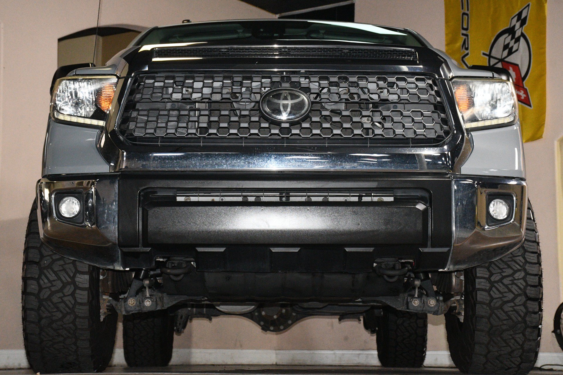 Used 2019 Toyota Tundra SR5 w/ SR5 Upgrade Package AWD/4WD image 81