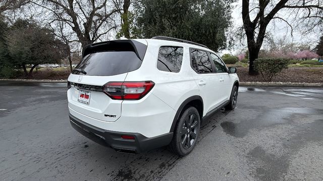 New 2026 Honda Pilot Sport image 4