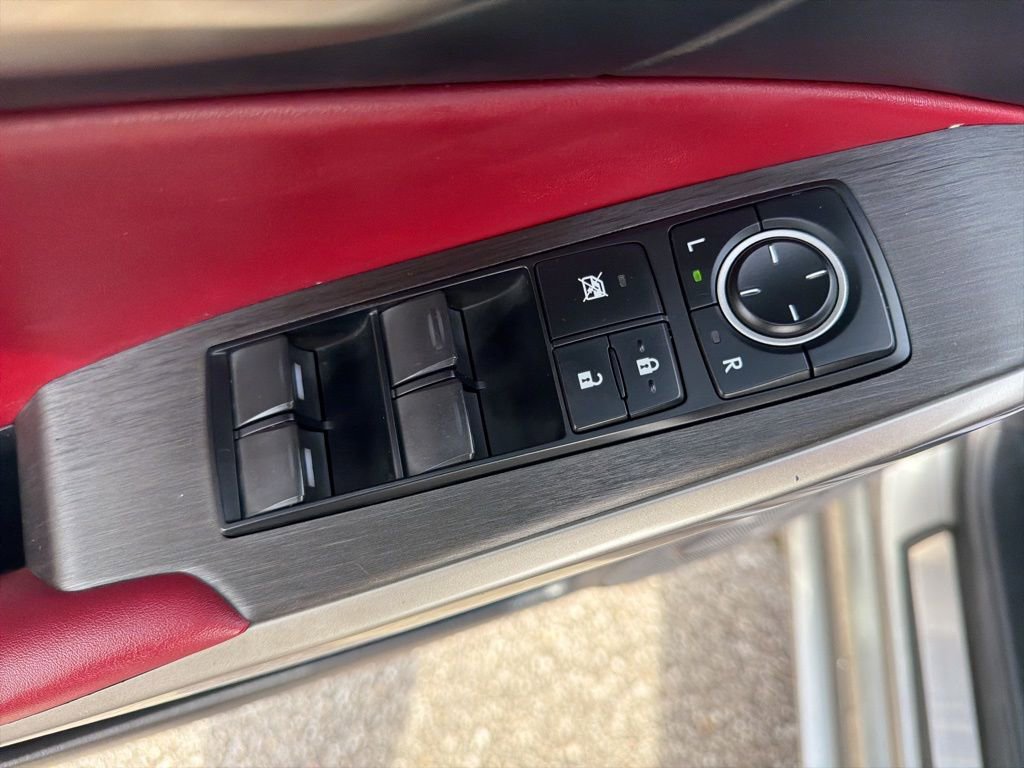 Used 2019 Lexus IS 300 F Sport image 20