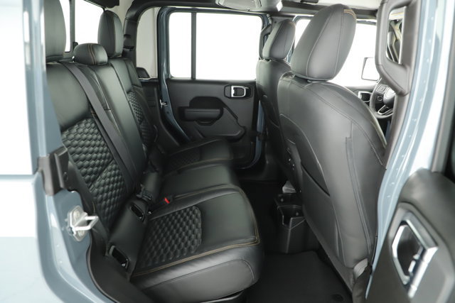 New 2025 Jeep Gladiator Sport image 24