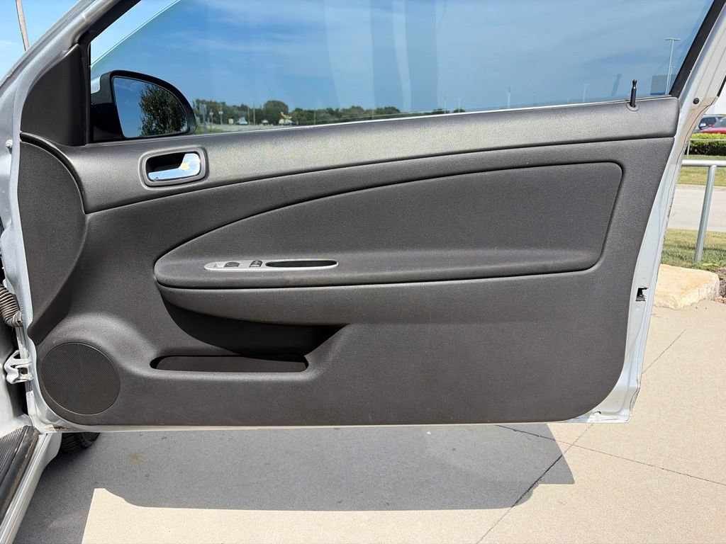 Used 2010 Chevrolet Cobalt LT w/ Preferred Equipment Group FWD image 20