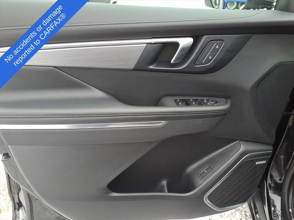 Used 2025 Buick Enclave Preferred image 14