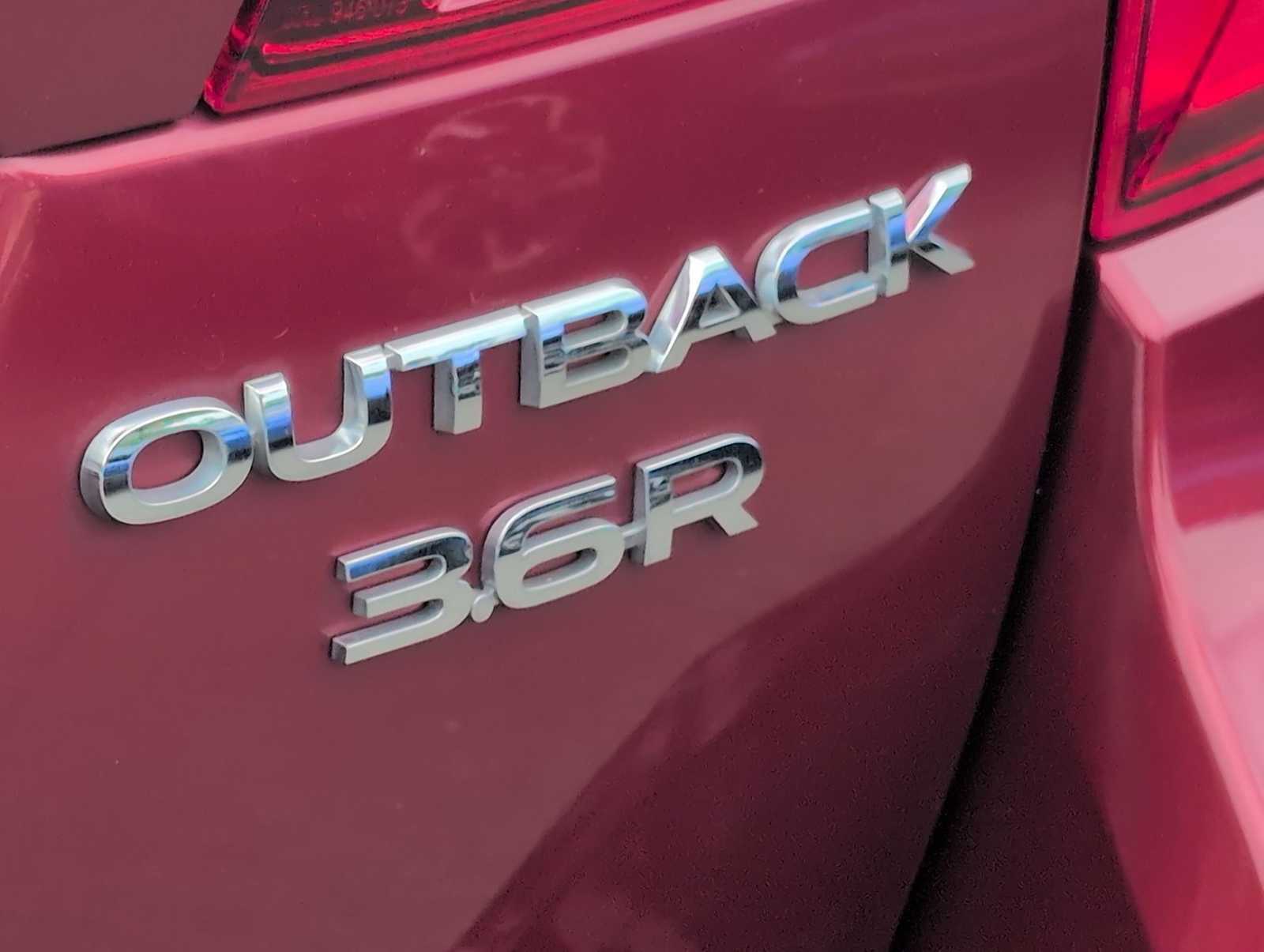 Used 2016 Subaru Outback 3.6R Limited AWD/4WD image 13