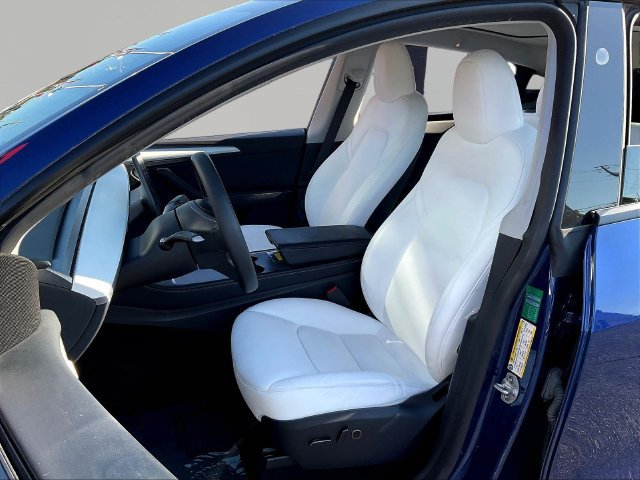 Used 2024 Tesla Model Y Long Range RWD image 23