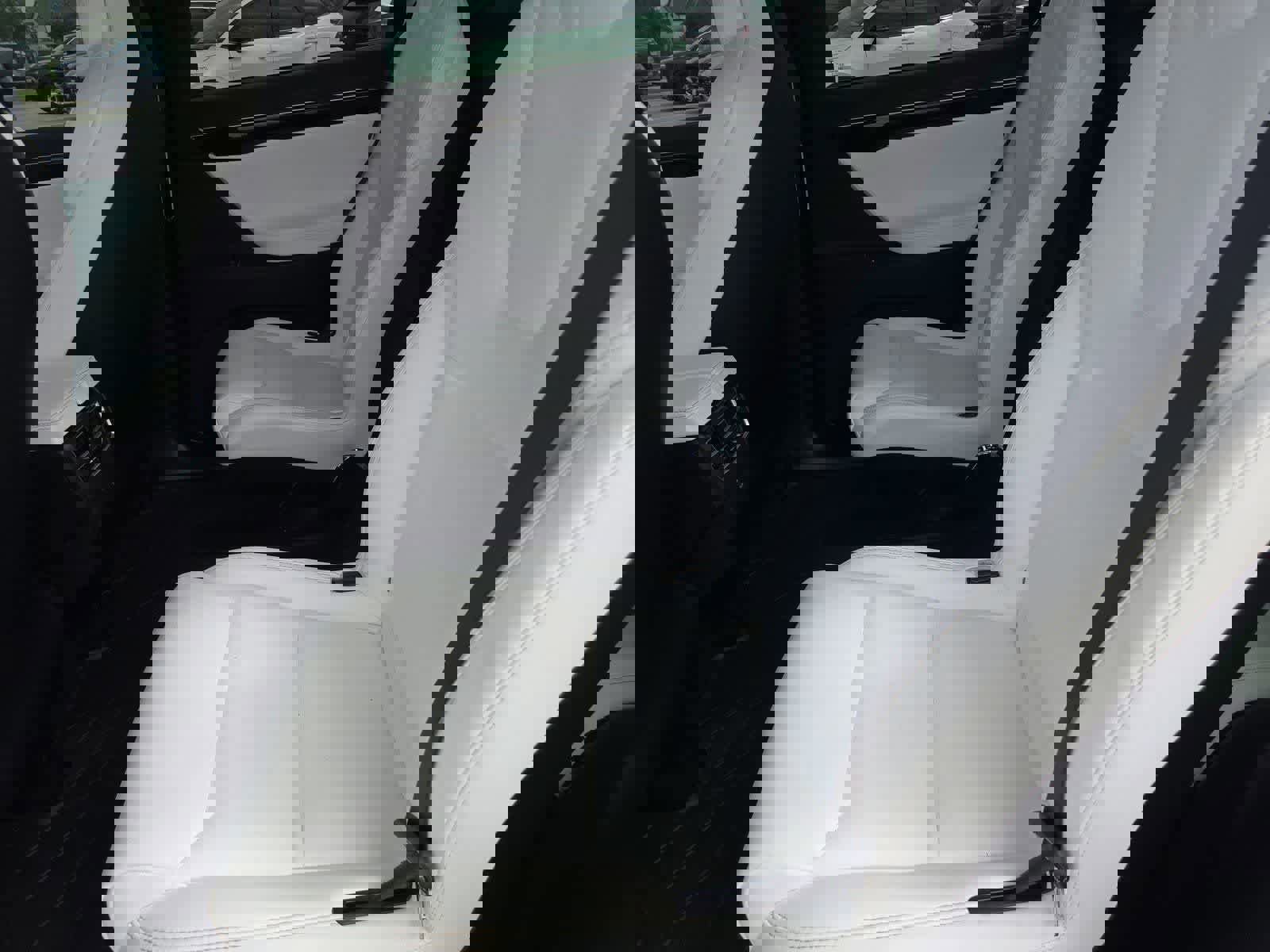 Used 2018 Tesla Model X 100D AWD/4WD image 16