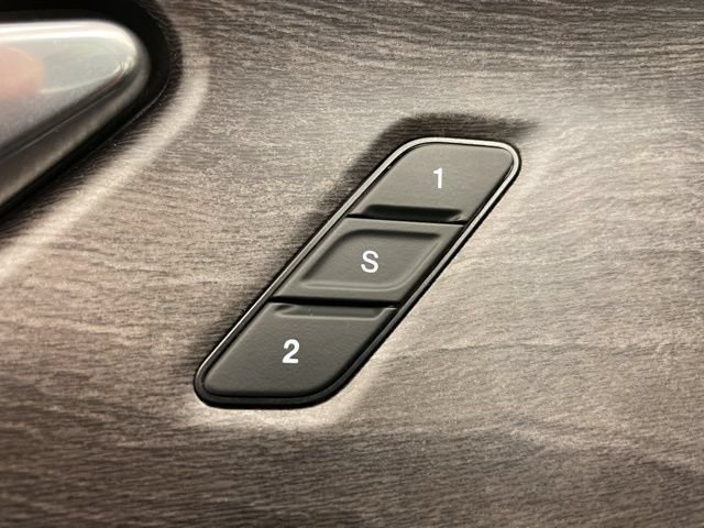 Used 2022 Jeep Grand Cherokee Limited AWD/4WD image 12