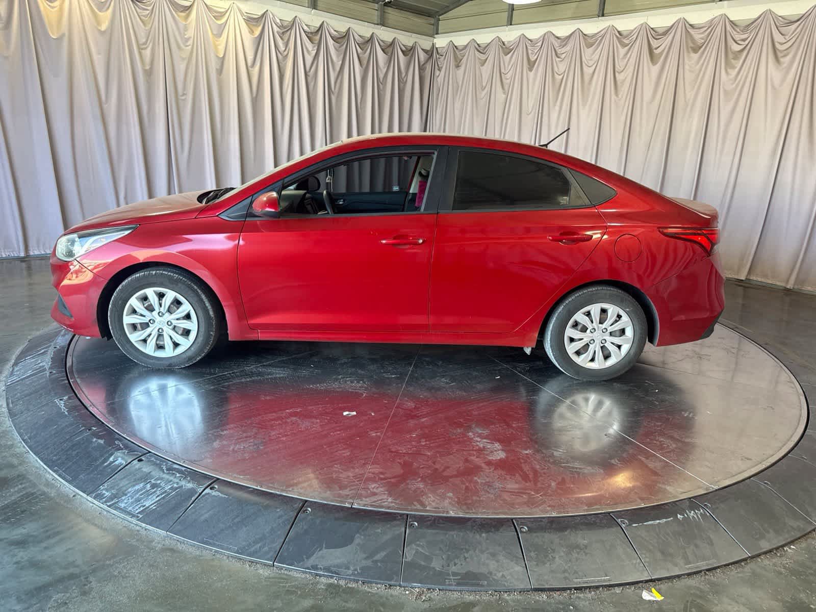 Used 2021 Hyundai Accent SE FWD image 8