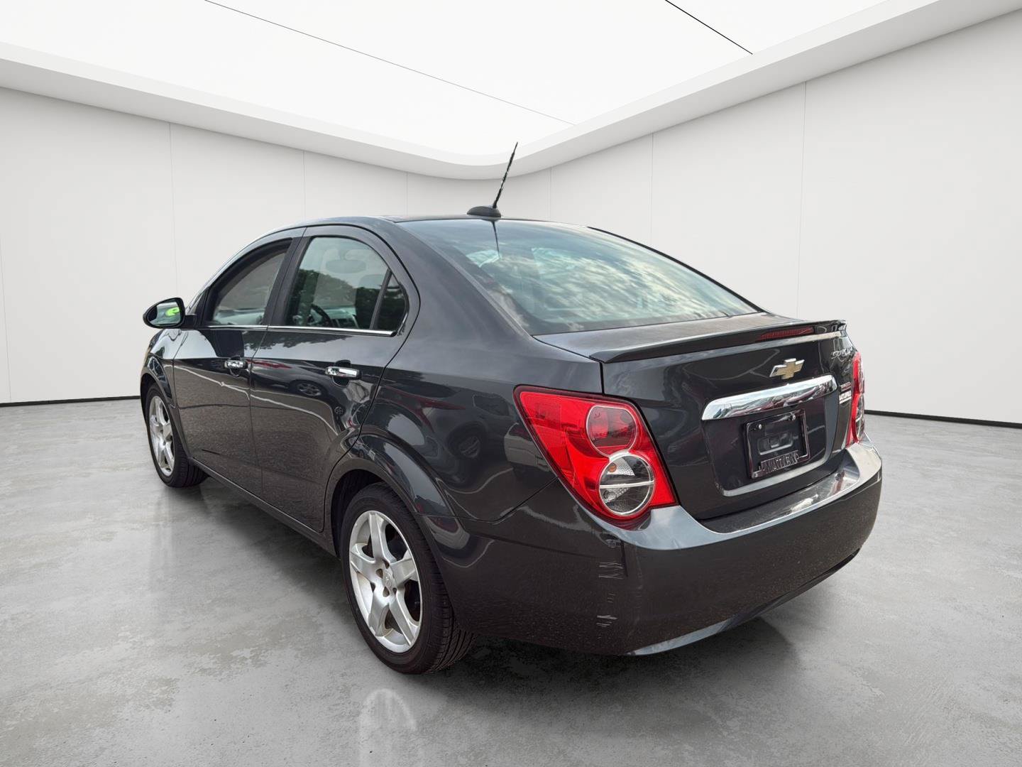 Used 2015 Chevrolet Sonic LTZ FWD image 29
