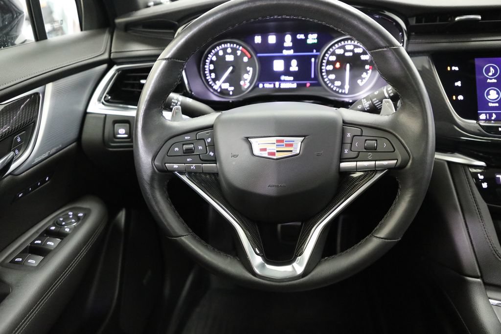 Used 2024 Cadillac XT6 Sport w/ LPO, Onyx Lite Package AWD/4WD image 3