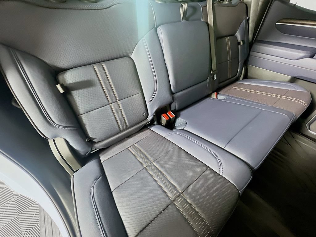 New 2026 Chevrolet Silverado 1500 High Country AWD/4WD image 29