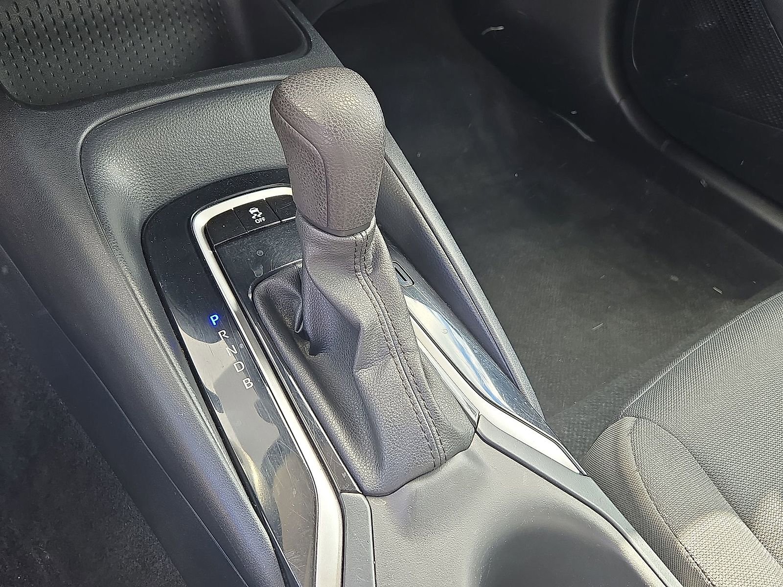 Used 2023 Toyota Corolla LE image 18