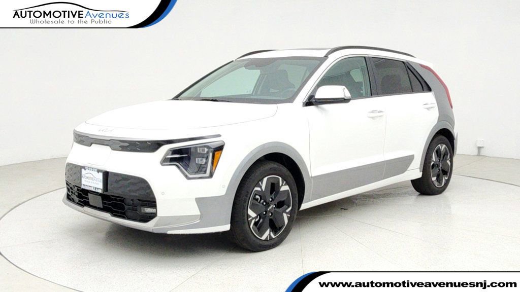Used 2024 Kia Niro Wave w/ Wave Preserve Package